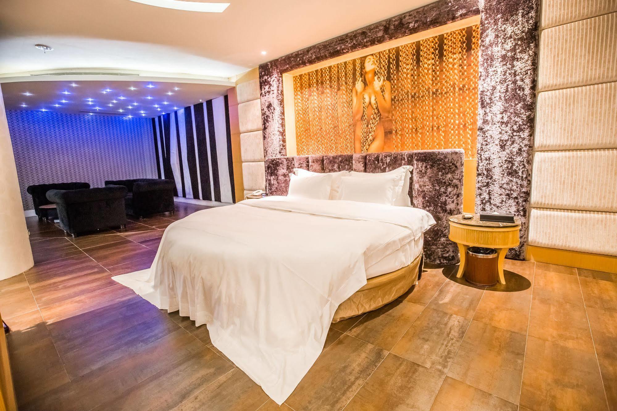 Ohya Chain Boutique Motel-Quận Tân Doanh Ngoại thất bức ảnh