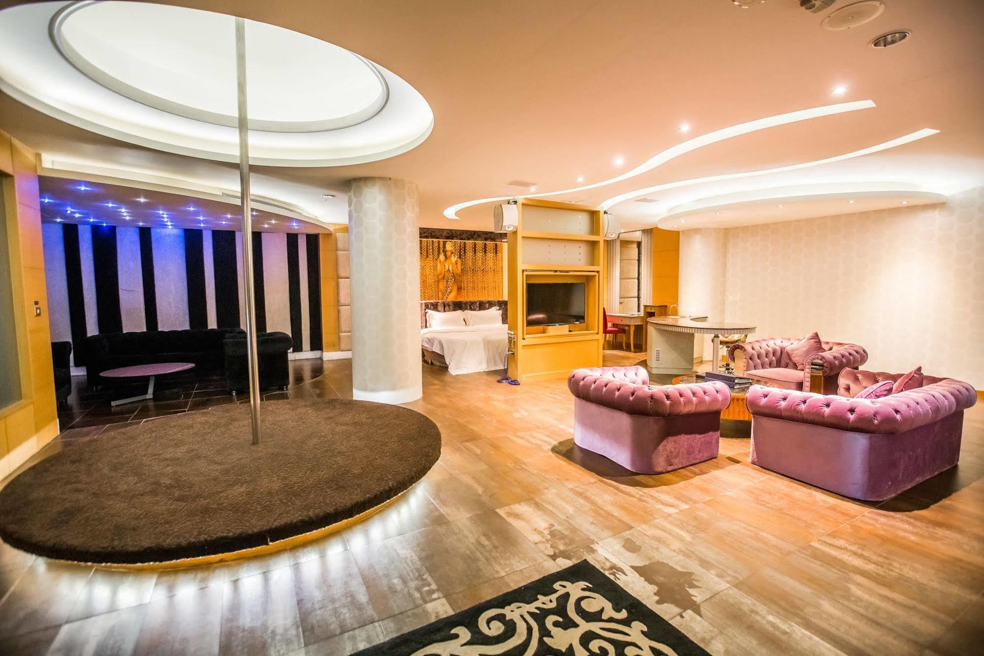 Ohya Chain Boutique Motel-Quận Tân Doanh Ngoại thất bức ảnh